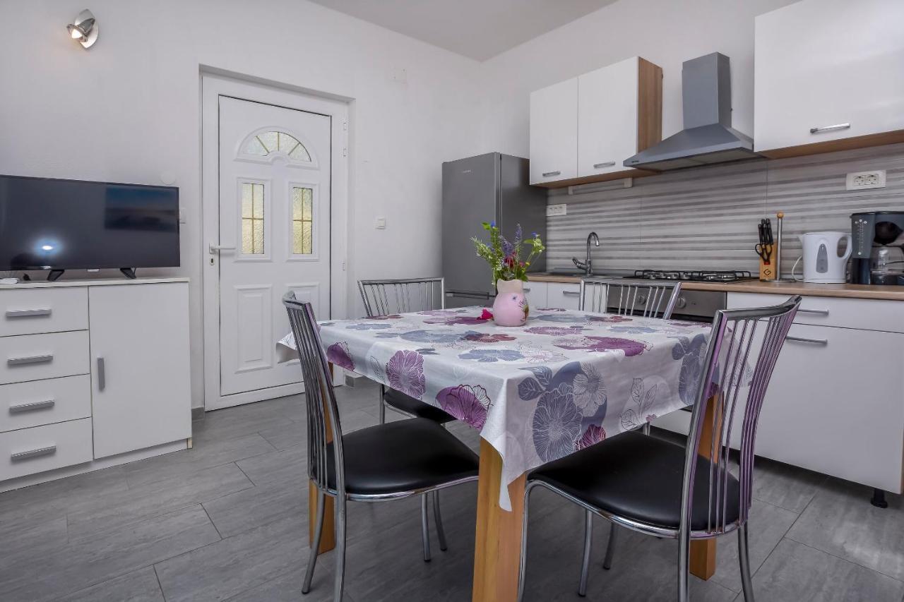 Apartments Markovic 로고즈니차 외부 사진
